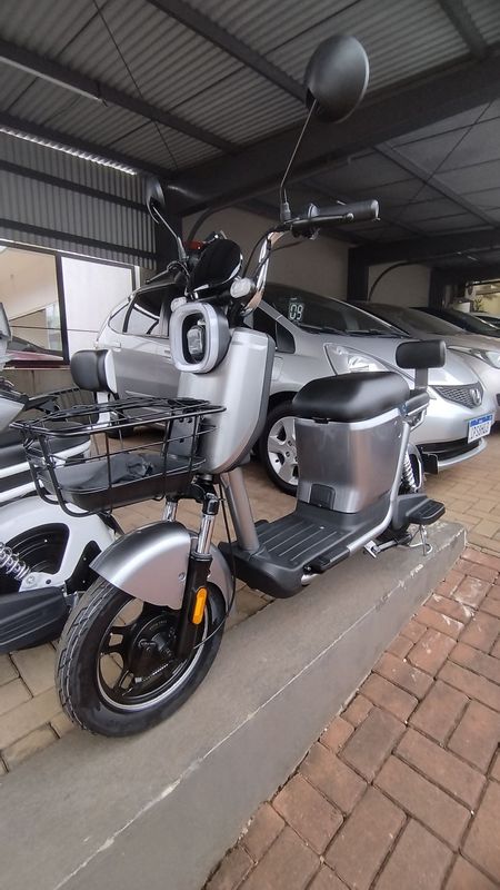 Outros Z1 800W AUTOPROPELIDO 2026 GRASSI VEÍCULOS LAJEADO / Carros no Vale Outros Z1 800W AUTOPROPELIDO 2026 GRASSI VEÍCULOS LAJEADO / Carros no Vale