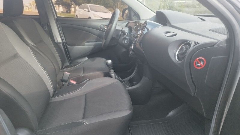 Toyota ETIOS X PLUS 1.5 2019 GRASSI VEÍCULOS LAJEADO / Carros no Vale