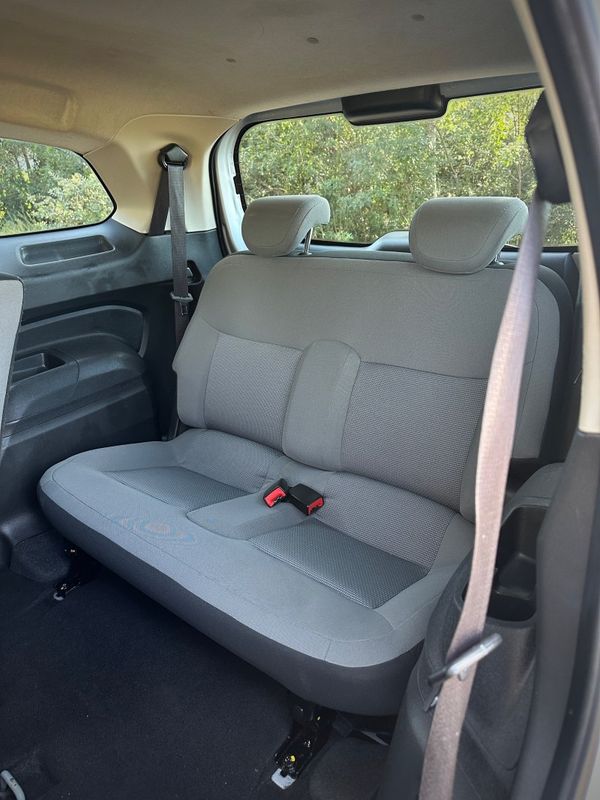 Chevrolet SPIN LTZ 1.8 2016 NEUMANN VEÍCULOS ARROIO DO MEIO / Carros no Vale Chevrolet SPIN LTZ 1.8 2016 NEUMANN VEÍCULOS ARROIO DO MEIO / Carros no Vale