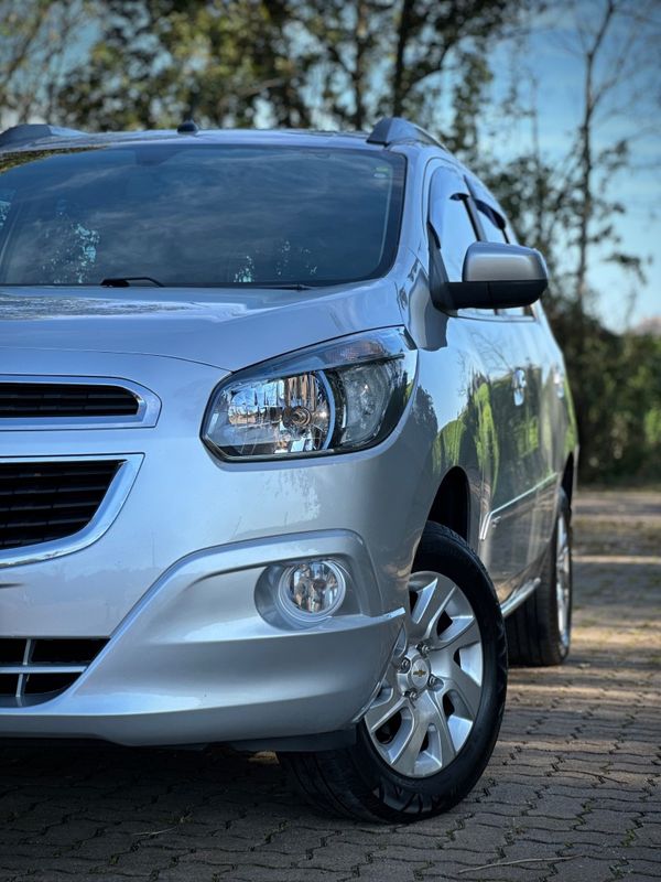 Chevrolet SPIN LTZ 1.8 2016 NEUMANN VEÍCULOS ARROIO DO MEIO / Carros no Vale Chevrolet SPIN LTZ 1.8 2016 NEUMANN VEÍCULOS ARROIO DO MEIO / Carros no Vale