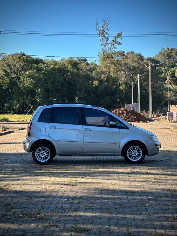 Fiat IDEA ELX 1.4 2009 NEUMANN VEÍCULOS ARROIO DO MEIO / Carros no Vale Fiat IDEA ELX 1.4 2009 NEUMANN VEÍCULOS ARROIO DO MEIO / Carros no Vale