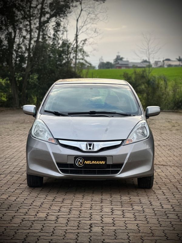 Honda FIT LX 1.4 2013 NEUMANN VEÍCULOS ARROIO DO MEIO / Carros no Vale