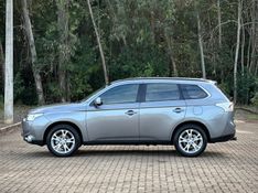 Mitsubishi OUTLANDER 3.0 V6 2015 NEUMANN VEÍCULOS ARROIO DO MEIO / Carros no Vale