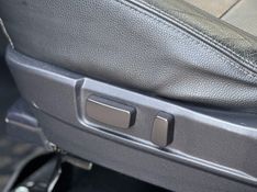 Mitsubishi OUTLANDER 3.0 V6 2015 NEUMANN VEÍCULOS ARROIO DO MEIO / Carros no Vale