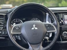 Mitsubishi OUTLANDER 3.0 V6 2015 NEUMANN VEÍCULOS ARROIO DO MEIO / Carros no Vale