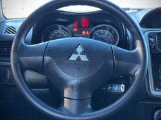 Mitsubishi PAJERO TR4 2.0 2010 NEUMANN VEÍCULOS ARROIO DO MEIO / Carros no Vale