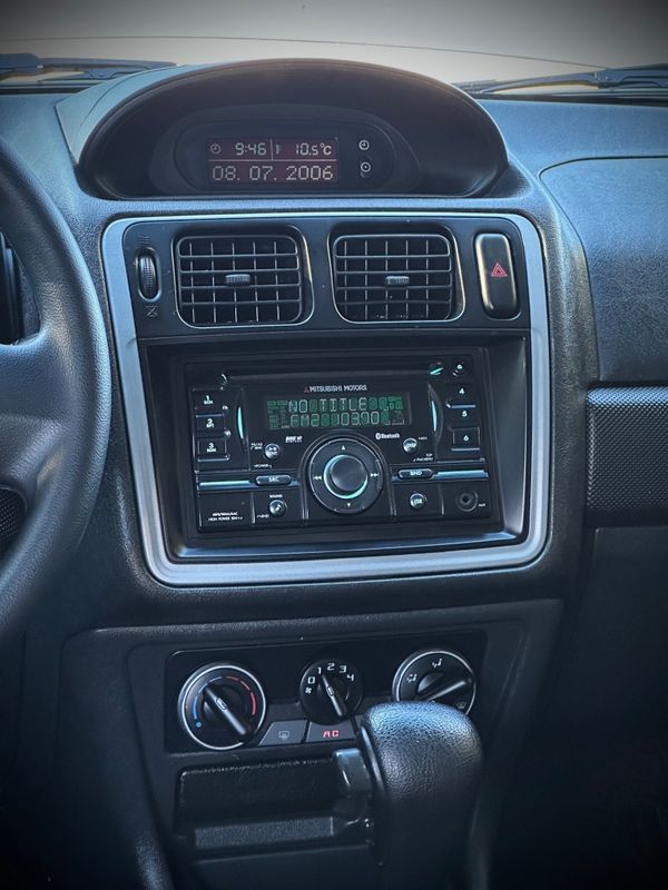 Mitsubishi PAJERO TR4 2.0 2010 NEUMANN VEÍCULOS ARROIO DO MEIO / Carros no Vale