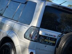 Mitsubishi PAJERO TR4 2.0 2010 NEUMANN VEÍCULOS ARROIO DO MEIO / Carros no Vale