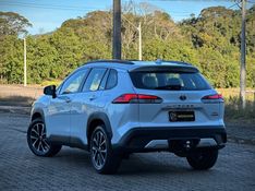 Toyota COROLLA CROSS XRX HÍBRIDO 2023 NEUMANN VEÍCULOS ARROIO DO MEIO / Carros no Vale