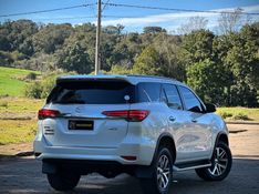 Toyota HILUX SW4 SRX 2.8 2017 NEUMANN VEÍCULOS ARROIO DO MEIO / Carros no Vale