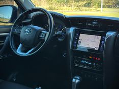 Toyota HILUX SW4 SRX 2.8 2017 NEUMANN VEÍCULOS ARROIO DO MEIO / Carros no Vale