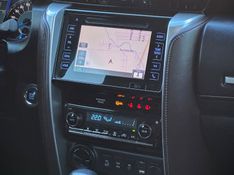 Toyota HILUX SW4 SRX 2.8 2017 NEUMANN VEÍCULOS ARROIO DO MEIO / Carros no Vale