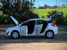 Toyota YARIS XL 1.3 2020 NEUMANN VEÍCULOS ARROIO DO MEIO / Carros no Vale