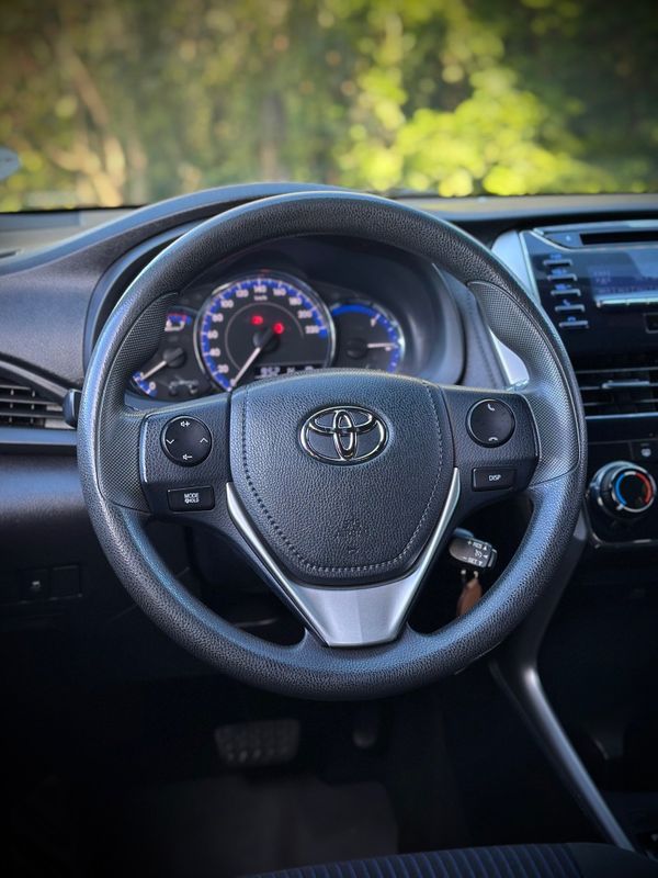 Toyota YARIS XL 1.3 2020 NEUMANN VEÍCULOS ARROIO DO MEIO / Carros no Vale Toyota YARIS XL 1.3 2020 NEUMANN VEÍCULOS ARROIO DO MEIO / Carros no Vale