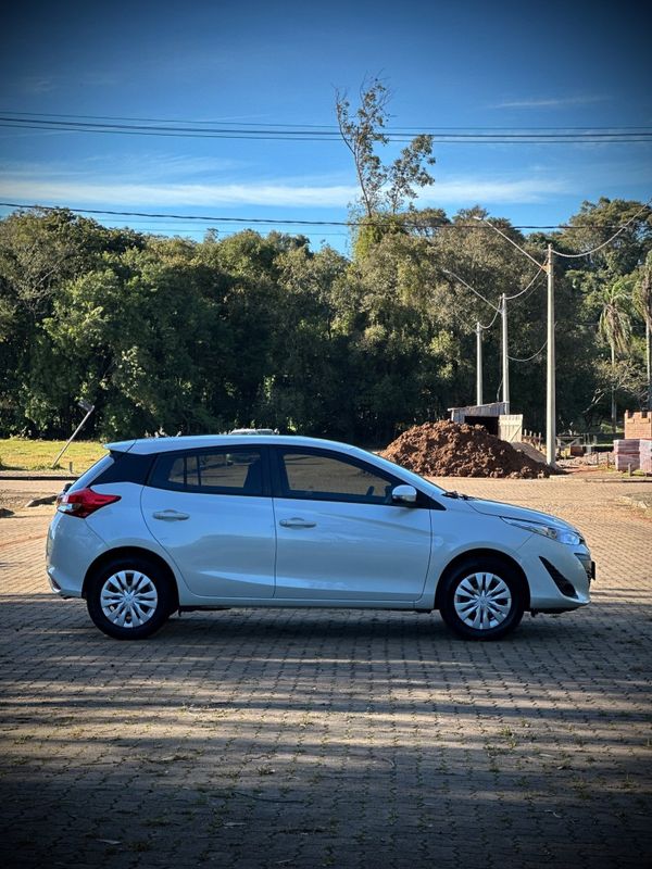 Toyota YARIS XL 1.3 2020 NEUMANN VEÍCULOS ARROIO DO MEIO / Carros no Vale Toyota YARIS XL 1.3 2020 NEUMANN VEÍCULOS ARROIO DO MEIO / Carros no Vale