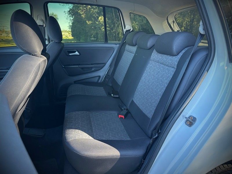 Volkswagen SPACEFOX TREND 1.6 2014 NEUMANN VEÍCULOS ARROIO DO MEIO / Carros no Vale