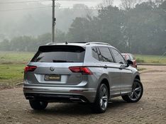 Volkswagen TIGUAN ALLSPACE R-LINE 350 2.0 TSI 2020 NEUMANN VEÍCULOS ARROIO DO MEIO / Carros no Vale