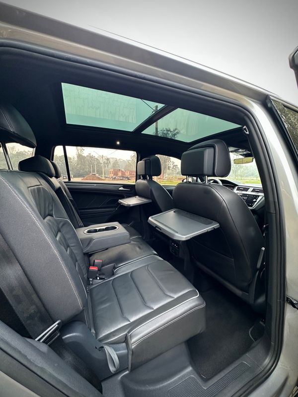 Volkswagen TIGUAN ALLSPACE R-LINE 350 2.0 TSI 2020 NEUMANN VEÍCULOS ARROIO DO MEIO / Carros no Vale Volkswagen TIGUAN ALLSPACE R-LINE 350 2.0 TSI 2020 NEUMANN VEÍCULOS ARROIO DO MEIO / Carros no Vale