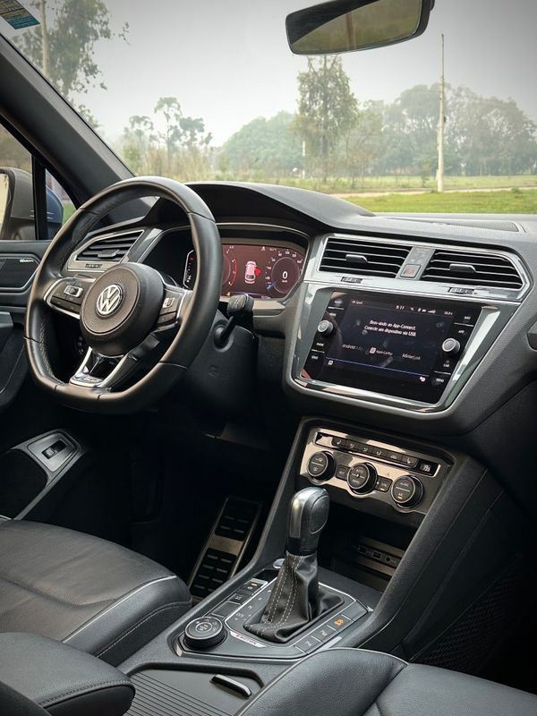 Volkswagen TIGUAN ALLSPACE R-LINE 350 2.0 TSI 2020 NEUMANN VEÍCULOS ARROIO DO MEIO / Carros no Vale Volkswagen TIGUAN ALLSPACE R-LINE 350 2.0 TSI 2020 NEUMANN VEÍCULOS ARROIO DO MEIO / Carros no Vale