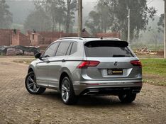 Volkswagen TIGUAN ALLSPACE R-LINE 350 2.0 TSI 2020 NEUMANN VEÍCULOS ARROIO DO MEIO / Carros no Vale