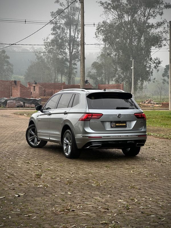 Volkswagen TIGUAN ALLSPACE R-LINE 350 2.0 TSI 2020 NEUMANN VEÍCULOS ARROIO DO MEIO / Carros no Vale Volkswagen TIGUAN ALLSPACE R-LINE 350 2.0 TSI 2020 NEUMANN VEÍCULOS ARROIO DO MEIO / Carros no Vale