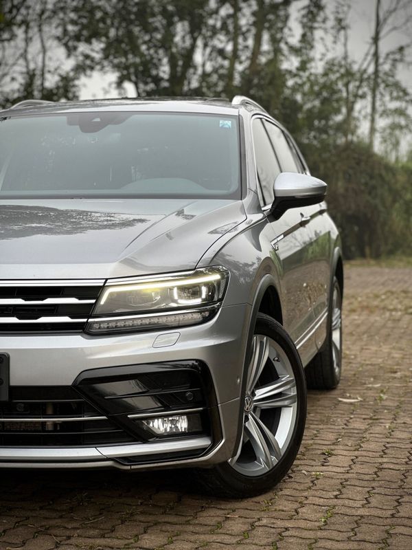 Volkswagen TIGUAN ALLSPACE R-LINE 350 2.0 TSI 2020 NEUMANN VEÍCULOS ARROIO DO MEIO / Carros no Vale Volkswagen TIGUAN ALLSPACE R-LINE 350 2.0 TSI 2020 NEUMANN VEÍCULOS ARROIO DO MEIO / Carros no Vale