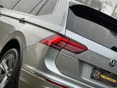 Volkswagen TIGUAN ALLSPACE R-LINE 350 2.0 TSI 2020 NEUMANN VEÍCULOS ARROIO DO MEIO / Carros no Vale