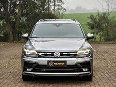 Volkswagen TIGUAN ALLSPACE R-LINE 350 2.0 TSI 2020 NEUMANN VEÍCULOS ARROIO DO MEIO / Carros no Vale