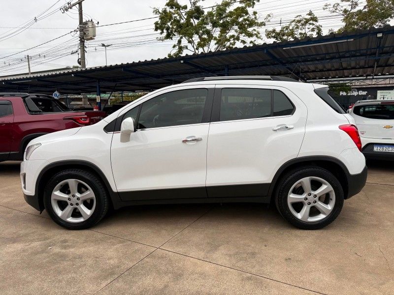 Chevrolet TRACKER LTZ 1.8 2015 FERREIRA VEÍCULOS VENÂNCIO AIRES / Carros no Vale
