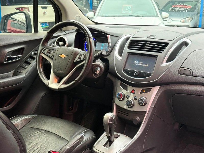 Chevrolet TRACKER LTZ 1.8 2015 FERREIRA VEÍCULOS VENÂNCIO AIRES / Carros no Vale