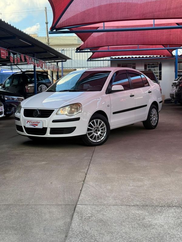 Volkswagen POLO SEDAN 1.6 8V 2007 FERREIRA VEÍCULOS VENÂNCIO AIRES / Carros no Vale
