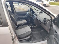 FORD FIESTA 1.0 MPI 8V 2012/2013 HUBNER MULTIMARCAS FARROUPILHA / Carros no Vale