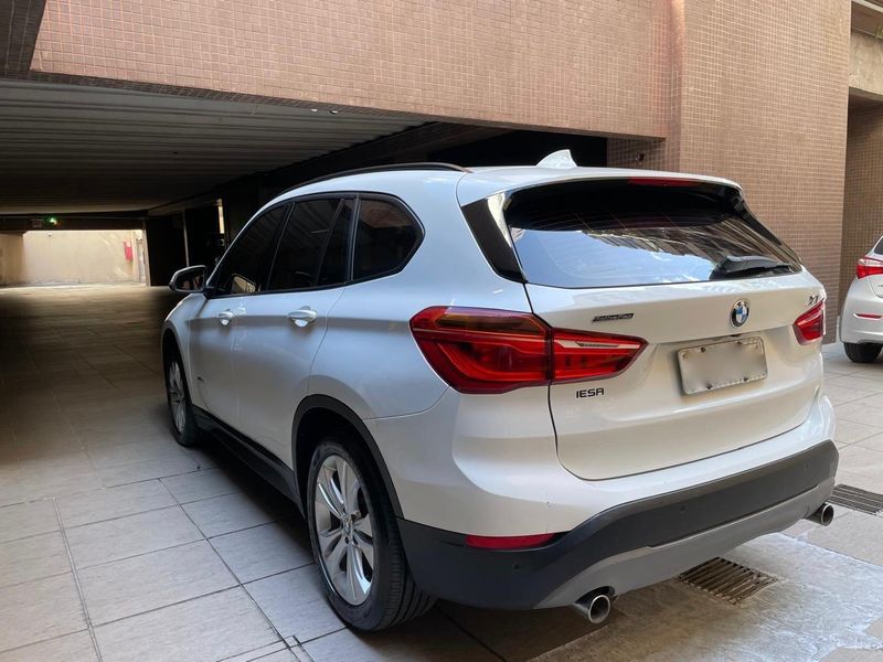 BMW X1 2.0 16V TURBO ACTIVEFLEX SDRIVE20I 4P AUTOMÁTICO 2017/2018 FÁBIO BERNARDES PORTO ALEGRE / Carros no Vale BMW X1 2.0 16V TURBO ACTIVEFLEX SDRIVE20I 4P AUTOMÁTICO 2017/2018 FÁBIO BERNARDES PORTO ALEGRE / Carros no Vale