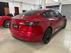 TESLA MODEL 3 ELÉTRICO AWD STANDARD RANGE PLUS 2022/2023 FÁBIO BERNARDES PORTO ALEGRE / Carros no Vale