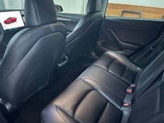 TESLA MODEL 3 ELÉTRICO AWD STANDARD RANGE PLUS 2022/2023 FÁBIO BERNARDES PORTO ALEGRE / Carros no Vale
