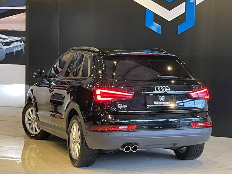 Audi Q3 1.4 TFSI/TFSI Flex S-tronic 5p 2018/2018 CONCEPT MOTORS PASSO FUNDO / Carros no Vale Audi Q3 1.4 TFSI/TFSI Flex S-tronic 5p 2018/2018 CONCEPT MOTORS PASSO FUNDO / Carros no Vale