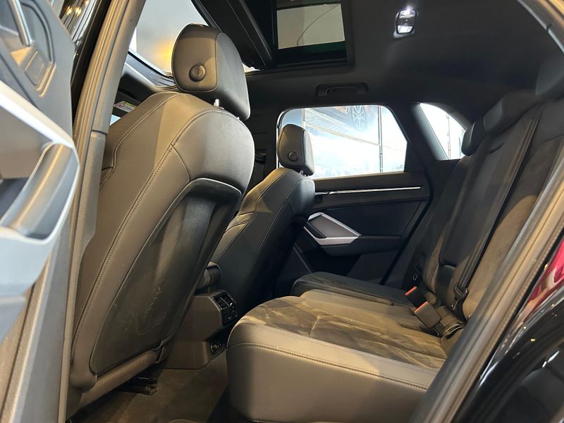 Audi Q3 Black S Line 1.4 TFSI S-tronic 2020/2021 CONCEPT MOTORS PASSO FUNDO / Carros no Vale Audi Q3 Black S Line 1.4 TFSI S-tronic 2020/2021 CONCEPT MOTORS PASSO FUNDO / Carros no Vale