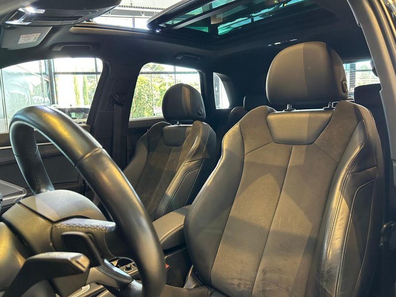 Audi Q3 Black S Line 1.4 TFSI S-tronic 2020/2021 CONCEPT MOTORS PASSO FUNDO / Carros no Vale Audi Q3 Black S Line 1.4 TFSI S-tronic 2020/2021 CONCEPT MOTORS PASSO FUNDO / Carros no Vale