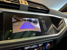 Audi Q3 Black S Line 1.4 TFSI S-tronic 2020/2021 CONCEPT MOTORS PASSO FUNDO / Carros no Vale