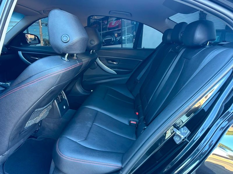 BMW 320i 2.0 Turbo/ActiveFlex 16V/GP 4p 2012/2013 CONCEPT MOTORS PASSO FUNDO / Carros no Vale BMW 320i 2.0 Turbo/ActiveFlex 16V/GP 4p 2012/2013 CONCEPT MOTORS PASSO FUNDO / Carros no Vale