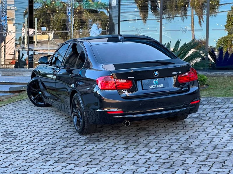 BMW 320i 2.0 Turbo/ActiveFlex 16V/GP 4p 2012/2013 CONCEPT MOTORS PASSO FUNDO / Carros no Vale BMW 320i 2.0 Turbo/ActiveFlex 16V/GP 4p 2012/2013 CONCEPT MOTORS PASSO FUNDO / Carros no Vale