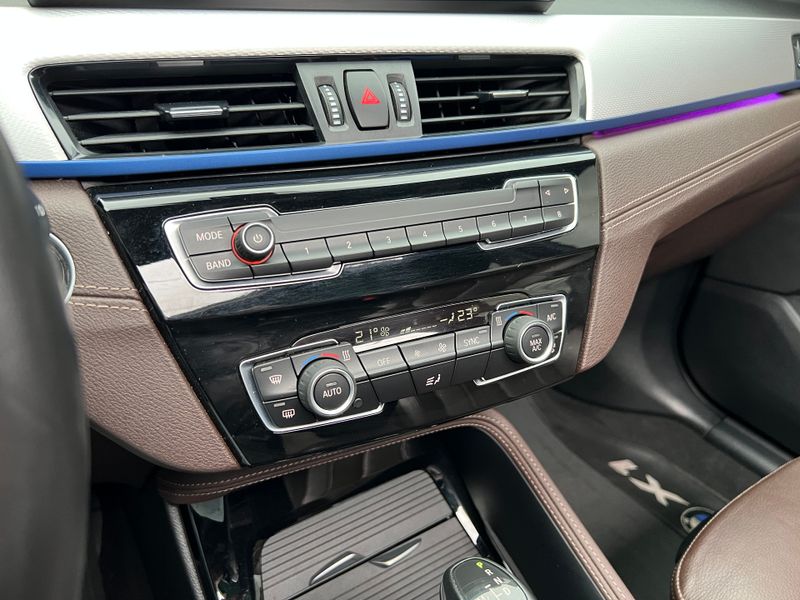 BMW X1 SDRIVE 20i M Sport 2.0 TB Flex Aut. 2022/2022 CONCEPT MOTORS PASSO FUNDO / Carros no Vale BMW X1 SDRIVE 20i M Sport 2.0 TB Flex Aut. 2022/2022 CONCEPT MOTORS PASSO FUNDO / Carros no Vale