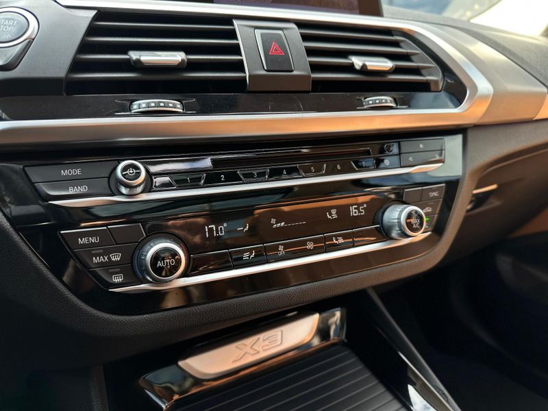 BMW X3 XDRIVE 20i 2.0/X-Line Bi-TB Flex Aut. 2019/2019 CONCEPT MOTORS PASSO FUNDO / Carros no Vale