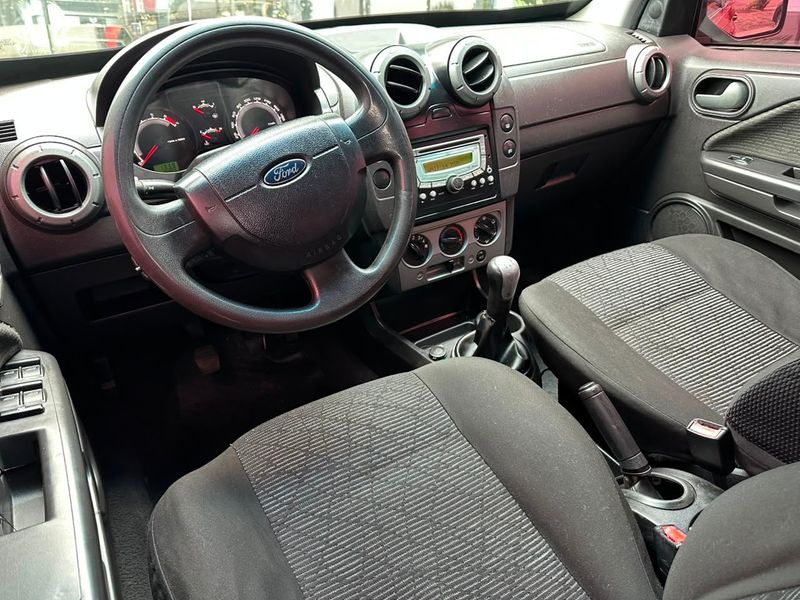 Ford EcoSport FREESTYLE 1.6 16V Flex 5p 2012/2012 CONCEPT MOTORS PASSO FUNDO / Carros no Vale Ford EcoSport FREESTYLE 1.6 16V Flex 5p 2012/2012 CONCEPT MOTORS PASSO FUNDO / Carros no Vale