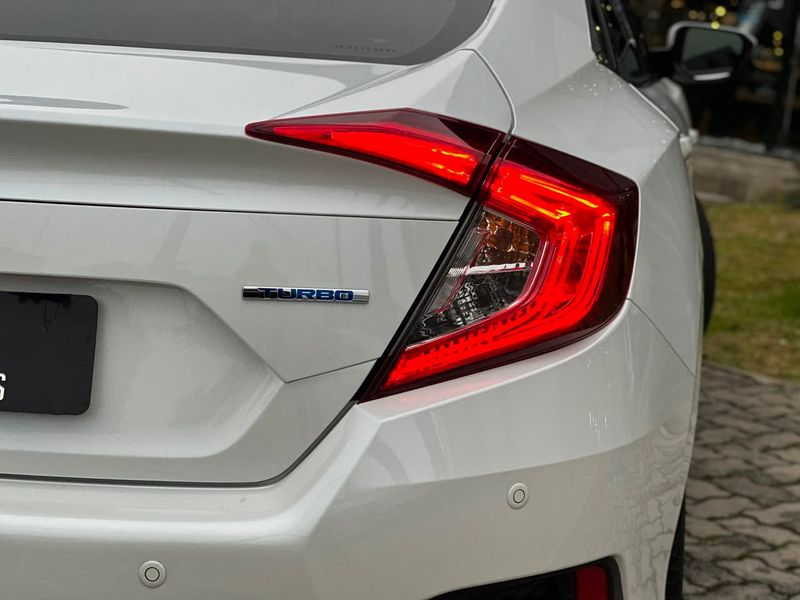 Honda Civic Sedan TOURING 1.5 Turbo 16V Aut.4p 2019/2020 CONCEPT MOTORS PASSO FUNDO / Carros no Vale Honda Civic Sedan TOURING 1.5 Turbo 16V Aut.4p 2019/2020 CONCEPT MOTORS PASSO FUNDO / Carros no Vale