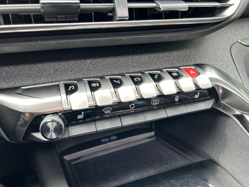 Peugeot 3008 Griffe Pack 1.6 Turbo 16V 5p Aut. 2020/2020 CONCEPT MOTORS PASSO FUNDO / Carros no Vale Peugeot 3008 Griffe Pack 1.6 Turbo 16V 5p Aut. 2020/2020 CONCEPT MOTORS PASSO FUNDO / Carros no Vale