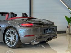 Porsche 718 Boxster 2.0 300cv 2023/2023 CONCEPT MOTORS PASSO FUNDO / Carros no Vale