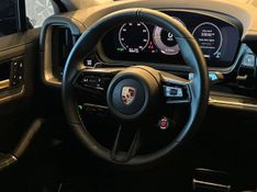 Porsche Cayenne Turbo GT 4.0 V8 2023/2024 CONCEPT MOTORS PASSO FUNDO / Carros no Vale