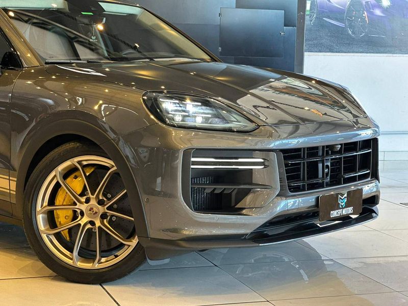 Porsche Cayenne Turbo GT 4.0 V8 2023/2024 CONCEPT MOTORS PASSO FUNDO / Carros no Vale Porsche Cayenne Turbo GT 4.0 V8 2023/2024 CONCEPT MOTORS PASSO FUNDO / Carros no Vale