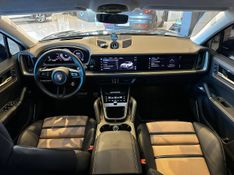 Porsche Cayenne Turbo GT 4.0 V8 2023/2024 CONCEPT MOTORS PASSO FUNDO / Carros no Vale
